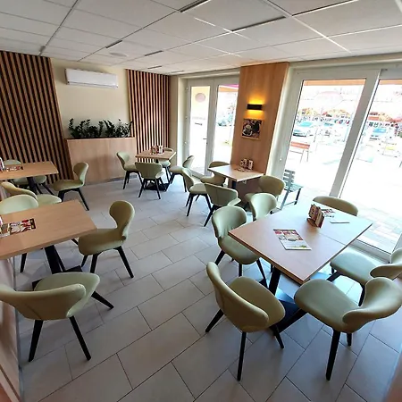 Cafe Relax Apartment